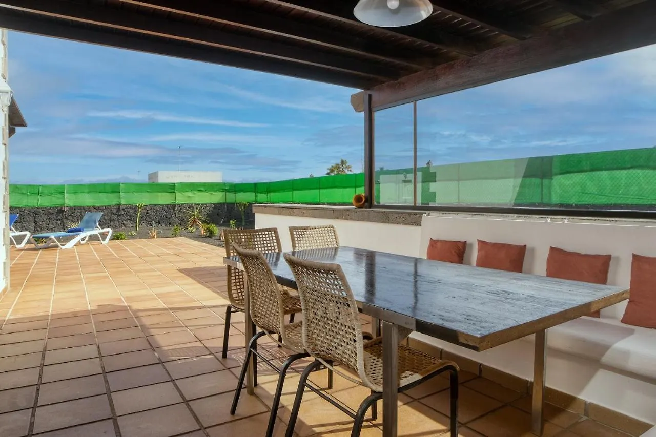 Сasa de vacaciones Villa Casa Fatmar Montana Roja-Piscina Privada Playa Blanca  España
